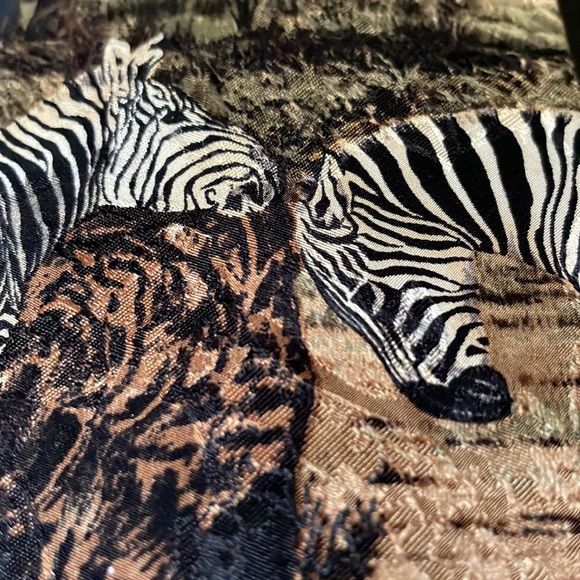 Wildlife Artist Simon Combes Signed ZEBRAS Silk Necktie Vtg 90s Greenwich Tie - Picture 8 of 10